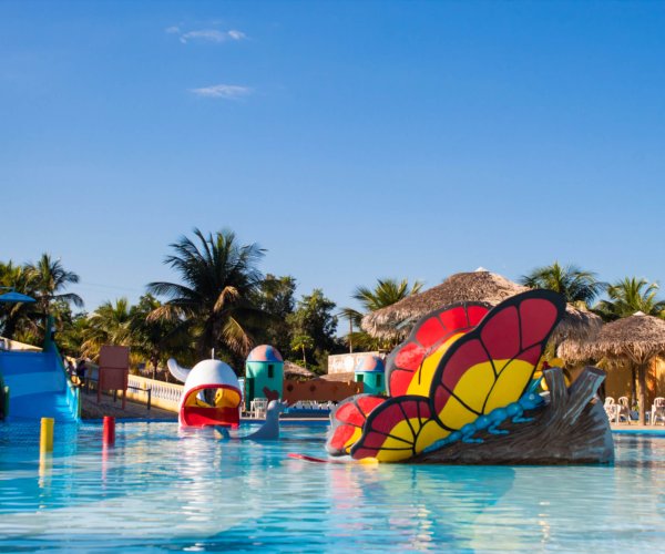 Turismo no Espírito Santo. Atração da Lagoa Mirim do Parque Aquático de Diversão do Acquamania em Guarapari - ES