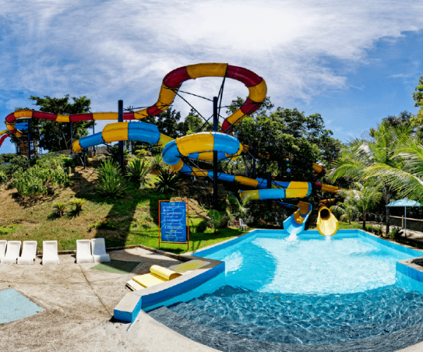 Turismo no Espírito Santo. Atrações do Parque Aquático de Diversão do Acquamania em Guarapari - ES